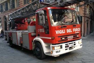 vigili fuoco mezzo