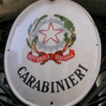 caserma-carabinieri-stemma