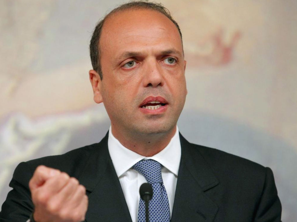 Angelino_Alfano