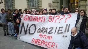 infermieri protesta studenti