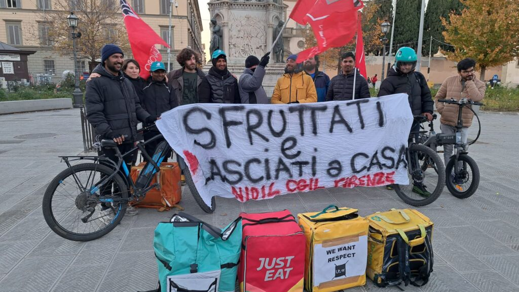 Domani sciopero e pedalata di protesta dei rider Glovo e Deliveroo: “Costretti a lavorare sotto il sole, ora basta” – ASCOLTA