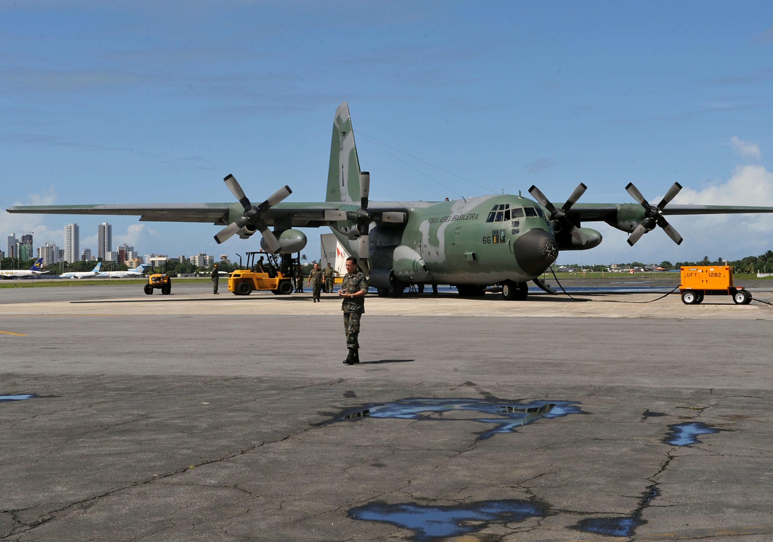 Pisa, Diritti in Comune: “Il Ministero delle Difesa vuole un nuovo hangar militare da 40 milioni di euro” – ASCOLTA