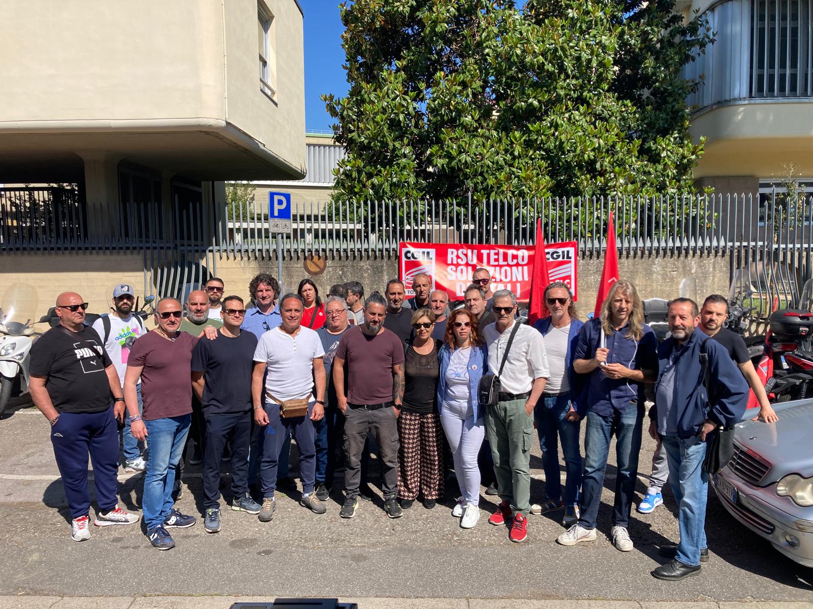 Telco, lavoratori in presidio di protesta: “Fibercop e governo intervengano” – ASCOLTA