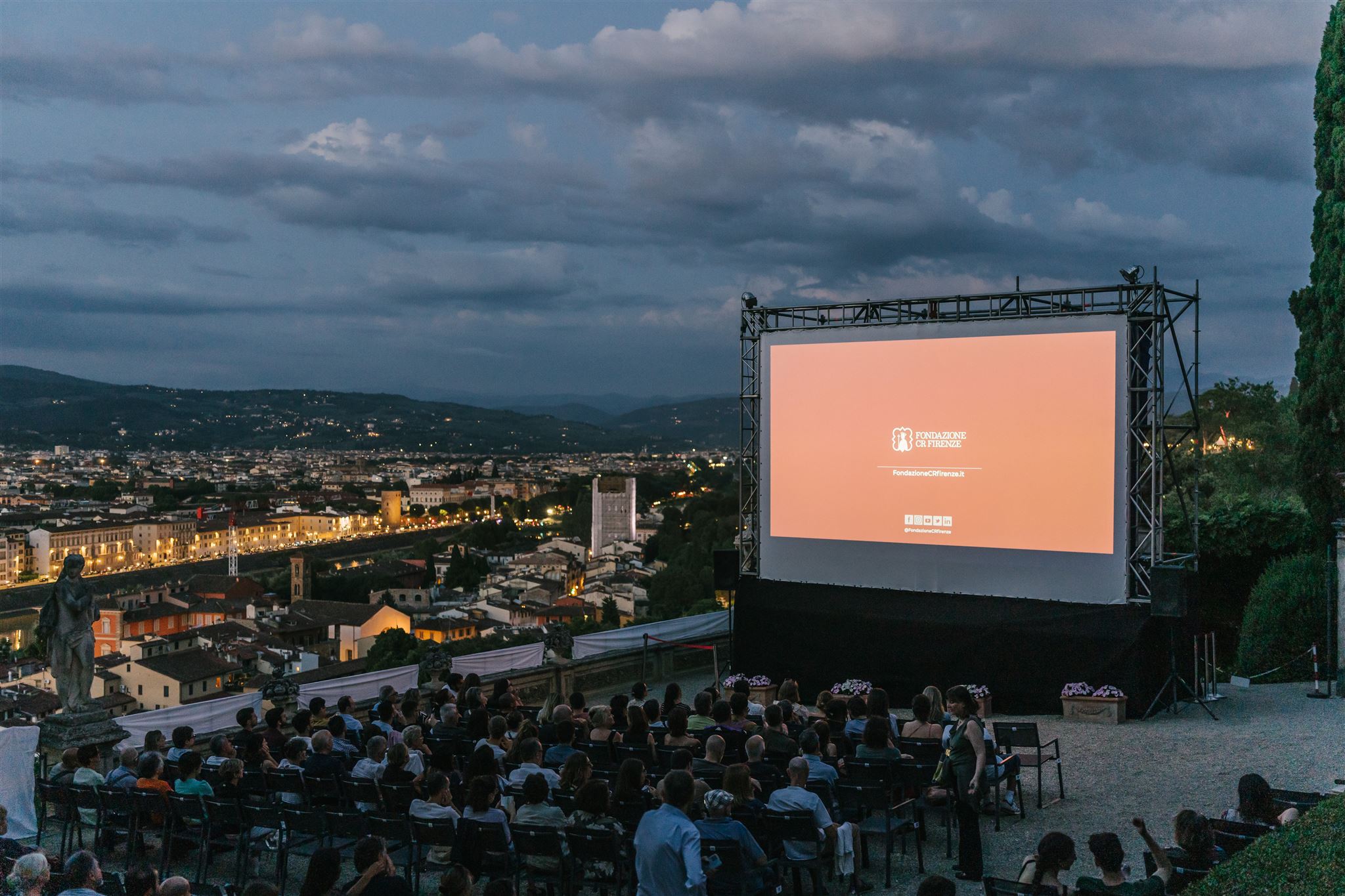 “Cinema in villa”, torna l’arena estiva nel giardino di Villa Bardini – ASCOLTA