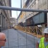 Uffizi, iniziata la rimozione della gru del cantiere. Era lì da 19 anni – FOTO / AUDIO