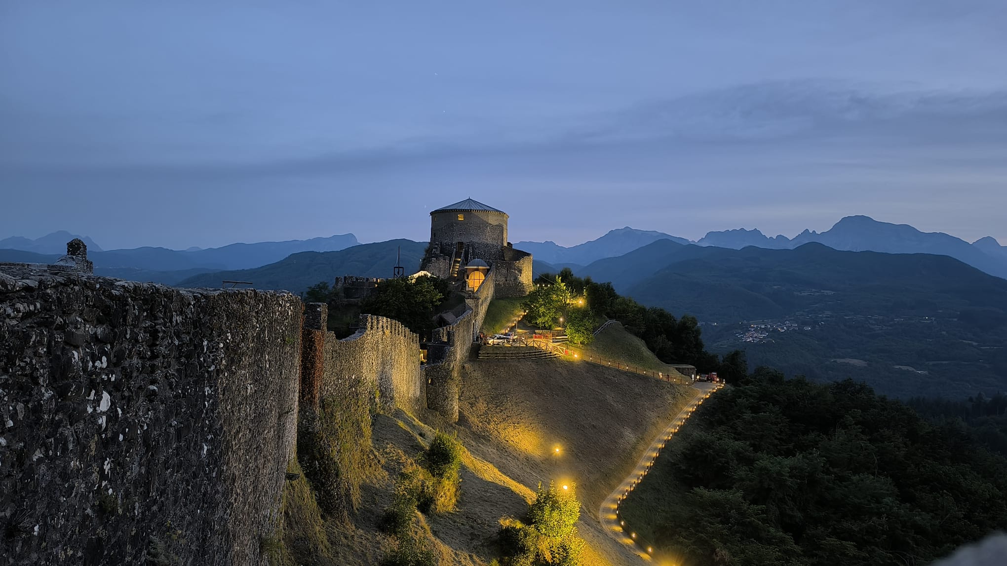 Da Stefano Bollani a Stefano Massini per “Mont’Alfonso sotto le stelle” – ASCOLTA