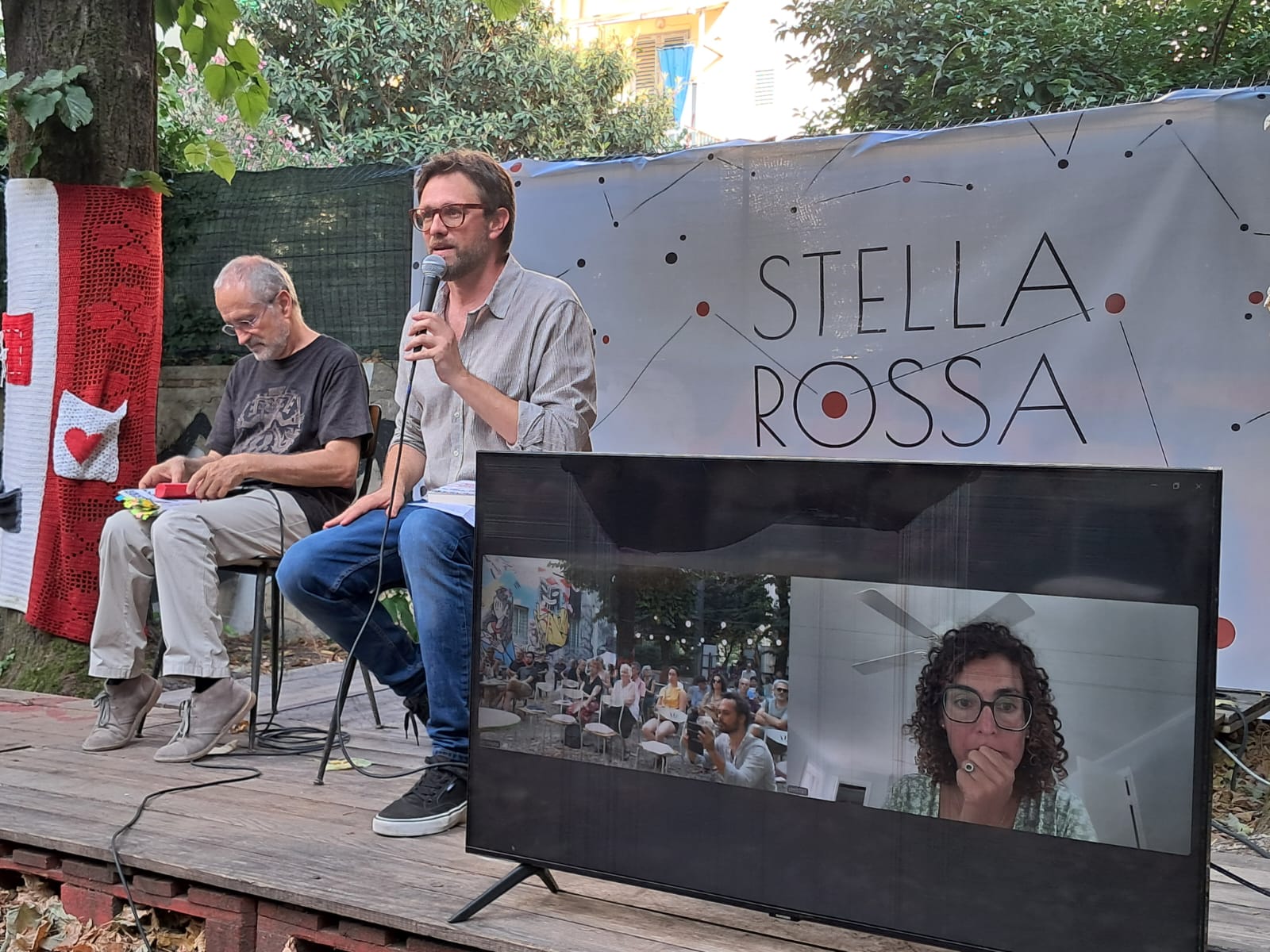 “Mentre a Gaza si muore, corporation e investitori del coplesso militare industriale brindano all’aumento dei profitti” – ASCOLTA