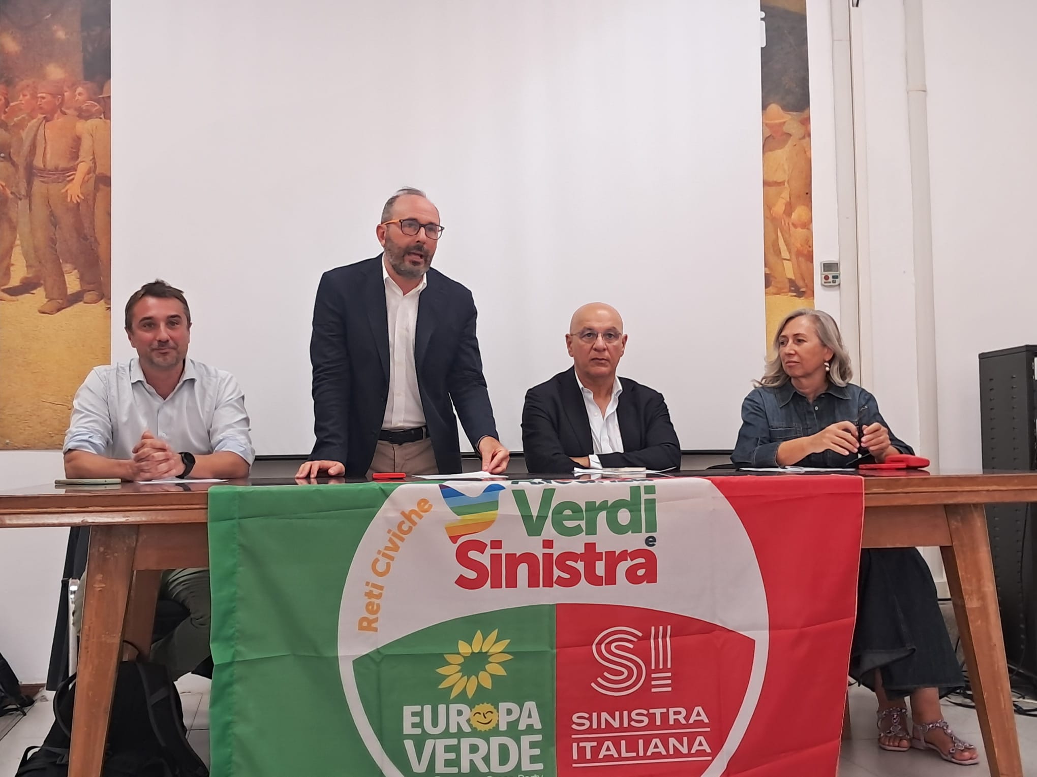 Regionali, presentato il programma di AVS: sì a sanità e acqua pubblica, no alla nuova pista di Peretola e al rigassificatore – ASCOLTA