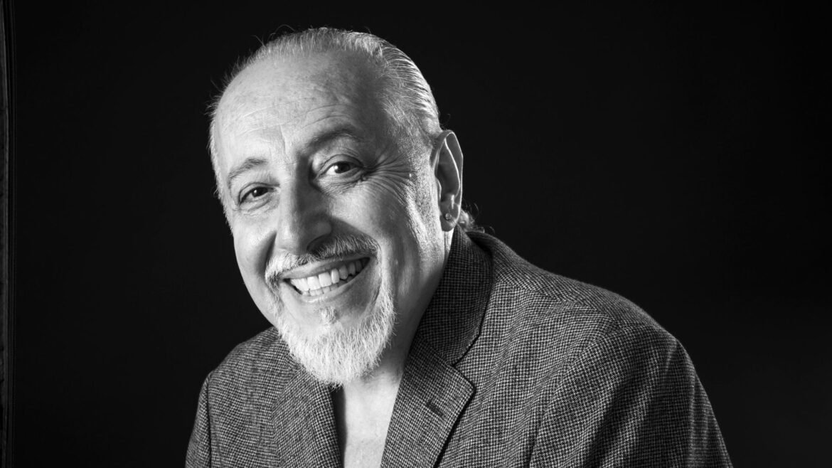 “Ho un progetto: includervi”, l’omaggio a Nino Gennaro inaugura la decima stagione de Il Lavoratorio – ASCOLTA