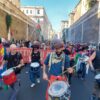 Un milione in piazza a Roma per la Palestina. Migliaia di toscani in corteo, dopo i blocchi e le perquisizioni in autostrada