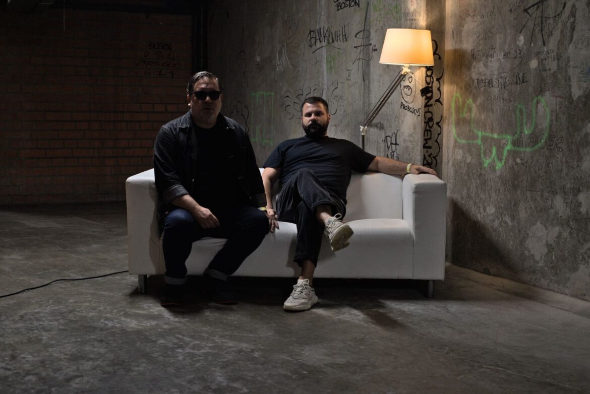 Il trombettista e compositore americano Rob Mazurek, inaugura la rassegna “FLUX – Flussi di musica creativa” – ASCOLTA