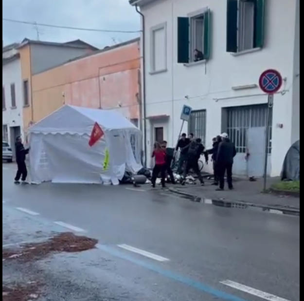 Sudd Cobas, nuova aggressione contro un picchetto di operai a Prato. Domenica 30 novembre una fiaccolata rumorosa