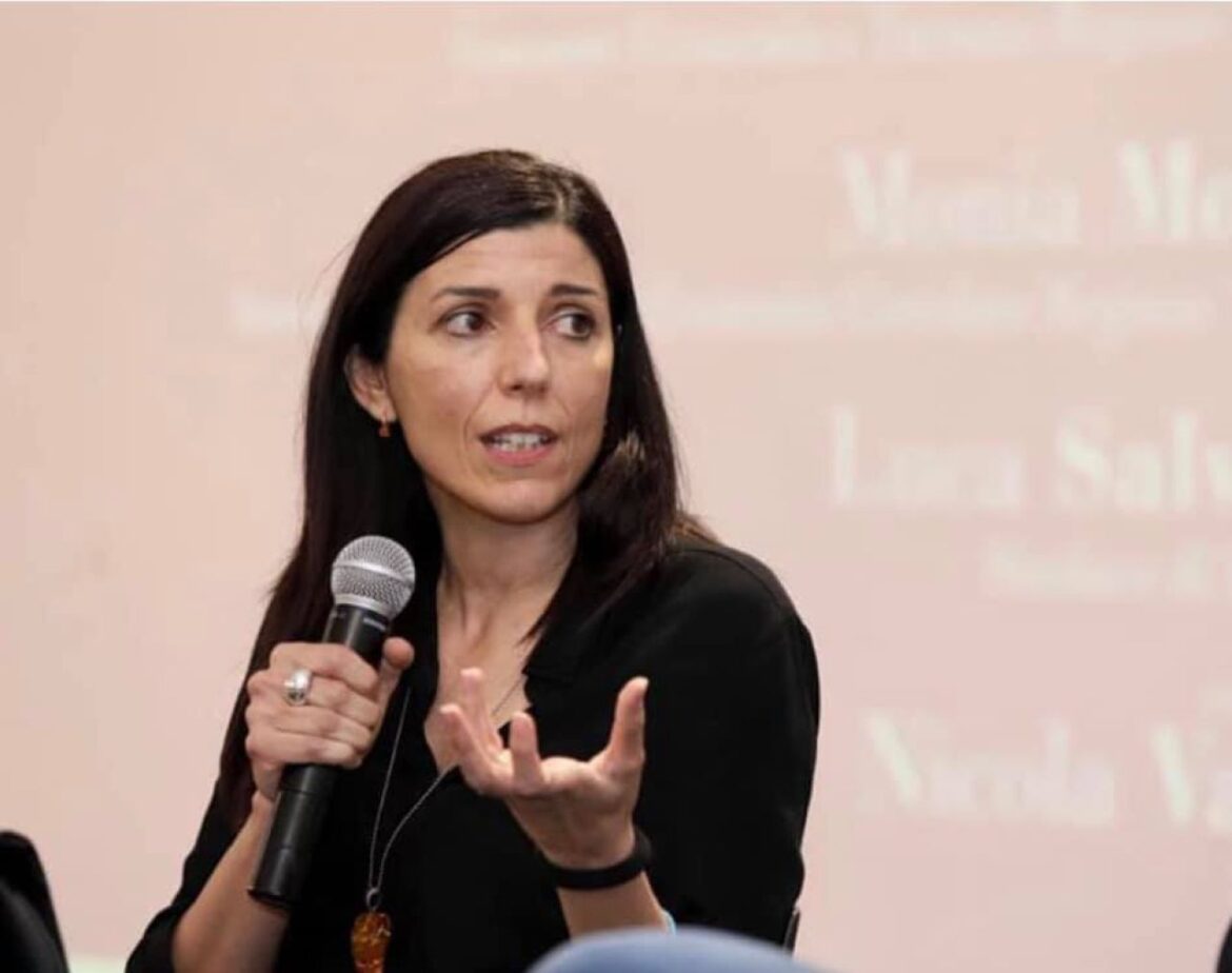 Toscana, variazione da 80 milioni per riequilibrare il bilancio della sanità. Monni: “Curare è investimento, l’aumento dell’Irpef rimane” – ASCOLTA