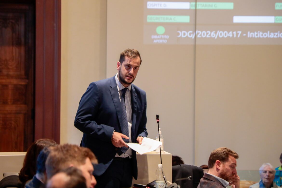 Svolta urbanistica, Pizzolo (AVS-Sinistra Italiana): “Più edilizia sociale senza consumare suolo”. I dubbi su ex OGR e Pistoiese-Rosselli, l’altolà su via Mariti: “Una Esselunga lì sarebbe uno schiaffo” – ASCOLTA