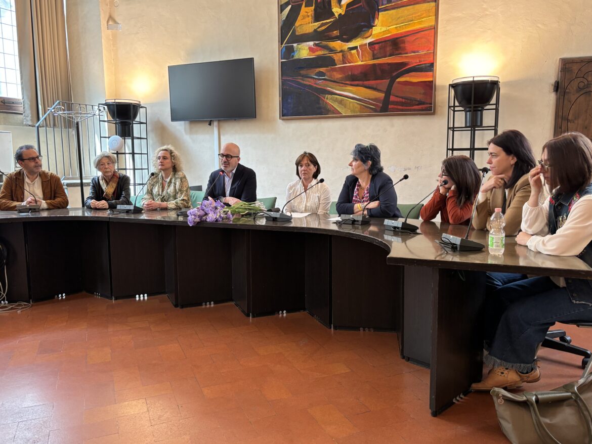 Giornata del libro, un iris e un ingresso al museo in regalo a chi acquista in librerie indipendenti fiorentine – ASCOLTA