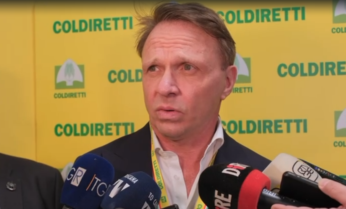 Guerra, via libera del governo ad un intervento sul gasolio agricolo. Coldiretti: “Se la guerra continua, necessari aiuti diretti e ristori” – ASCOLTA