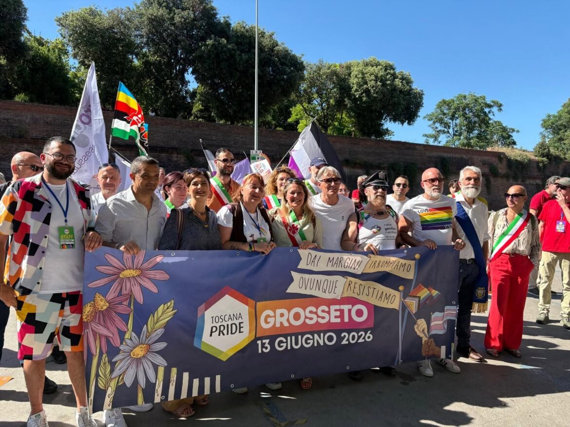 Toscana Pride, oltre 15.000 a Grosseto, che adesso è più “arcobaleno” di prima – ASCOLTA