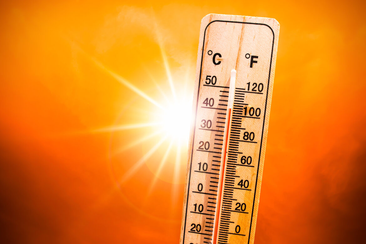 Caldo, estesa al fine settimana l’allerta rossa
