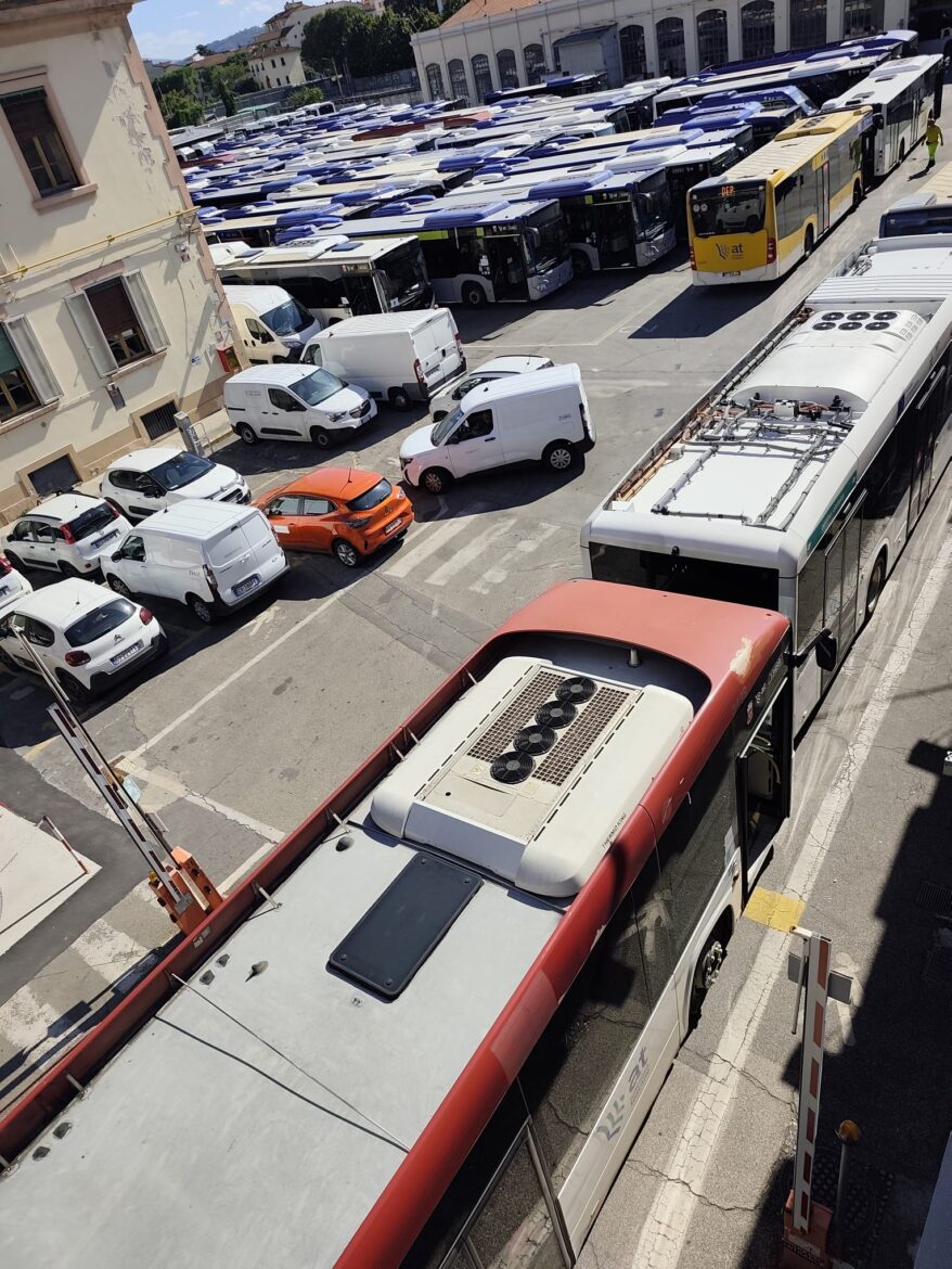 Rientro a scuola e sciopero tpl, code e rallentamenti. Cobas AT: “Adesione al 70-80%”