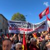 “Contro guerra e carovita, blocchiamo tutto”: in migliaia sfilano a Firenze per lo sciopero generale – FOTO / AUDIO