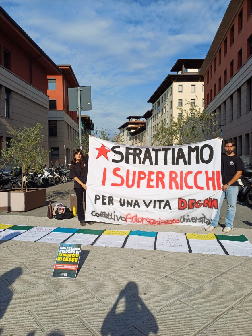 Studentati privati, oggi l’ennesima apertura. Il flash mob degli studenti di CAU: “Sfrattiamo i ricchi, alloggio per tutti” – AUDIO / FOTO